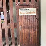 Buron Des Gardes Apartment Le Lioran